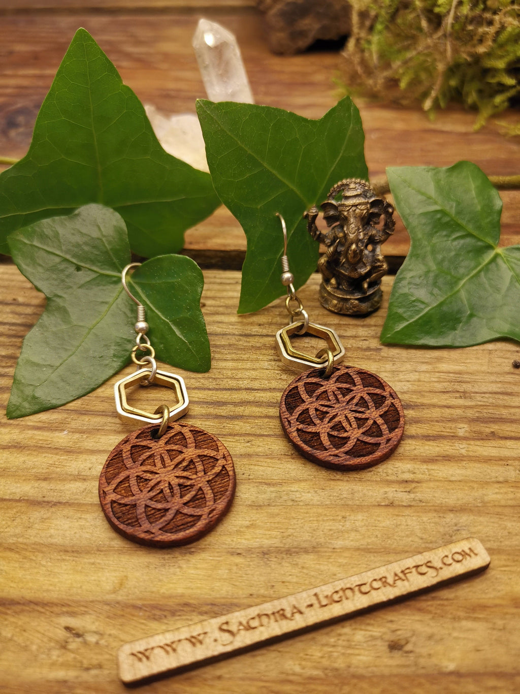 Mahagoni Holz Ohrringe Lebenssamen mit Messing Hexagon ~*~ Lasercut hölzerner Schmuck, leichte Mandala Heilige Geometrie Muster
