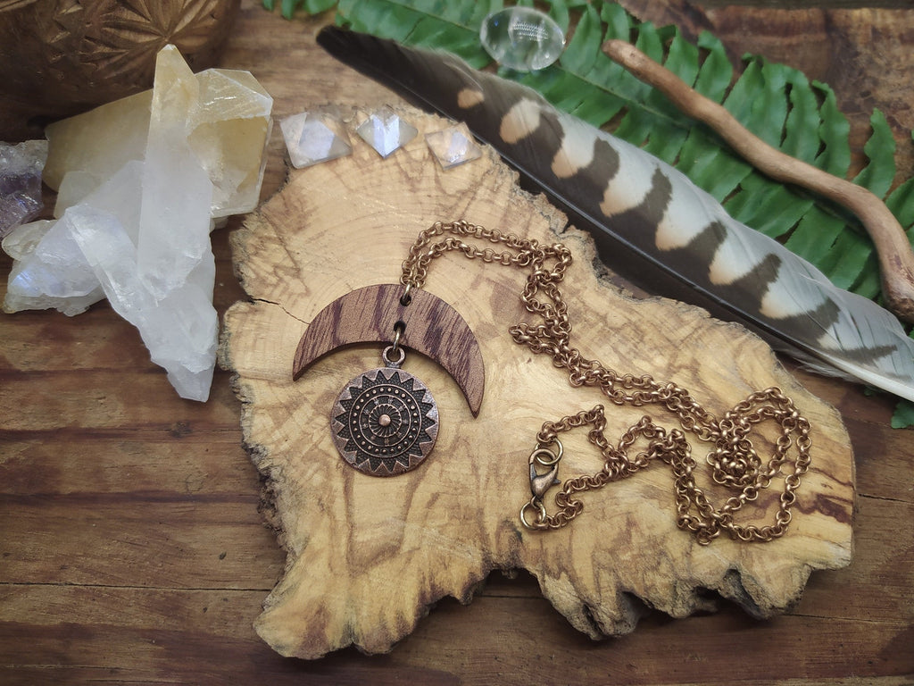 Mahagoni Holz Halskette mit Antique Messing Anhänger ~*~