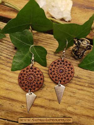 Mahagoni Holz Ohrringe, Maya Sonne und Mondstein ~*~ Lasercut hölzerner Schmuck, leichte Mandala Heilige Geometrie Muster